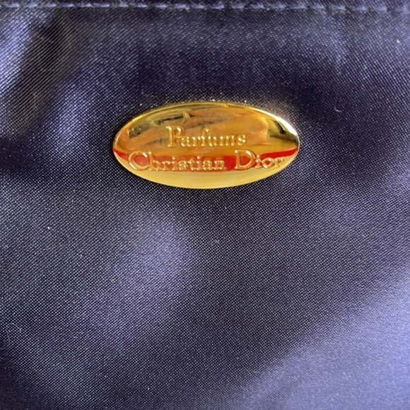 Christian Dior zippered cosmetic pouch - Picture 2 of 9